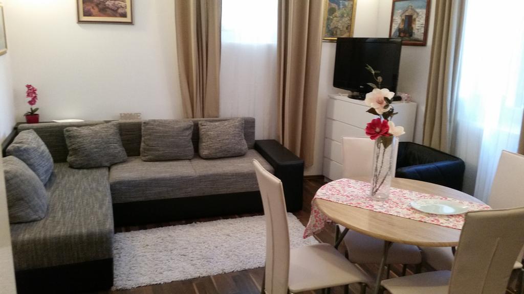 Apartment Ines Split Exterior photo